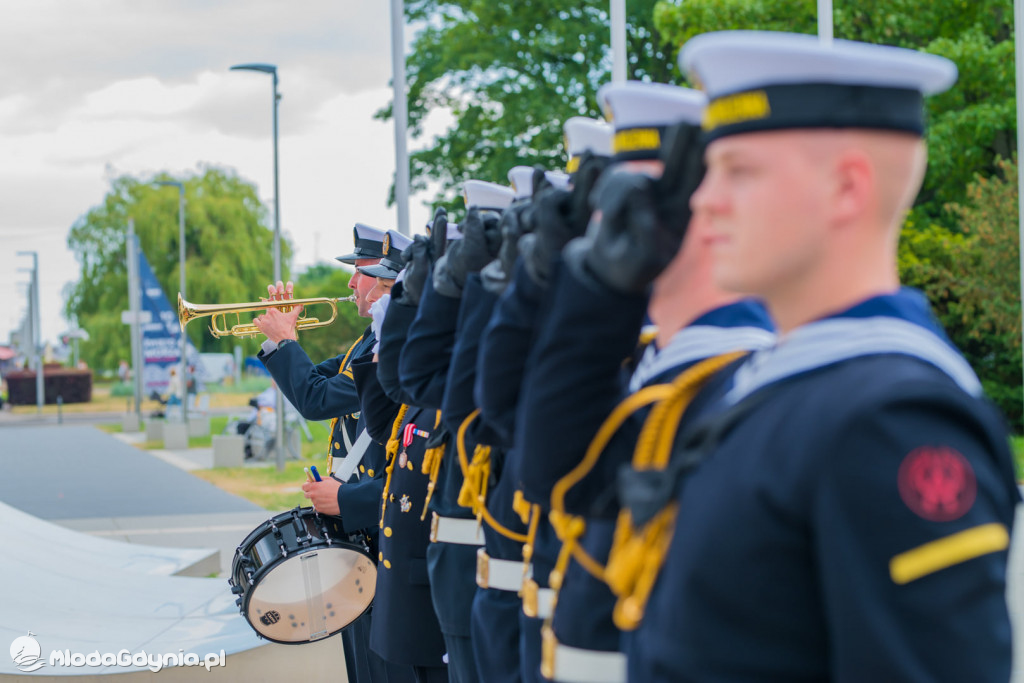W dniu Święta Marynarki Wojennej 2021, w Kwaterze Pamięci na oksywskim cmentarzu MW oraz pod Pomnikiem Polska Morska
