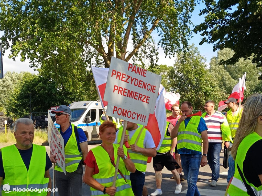 Protest armatorów wędkarskich we Władysławowie 10.07.2021