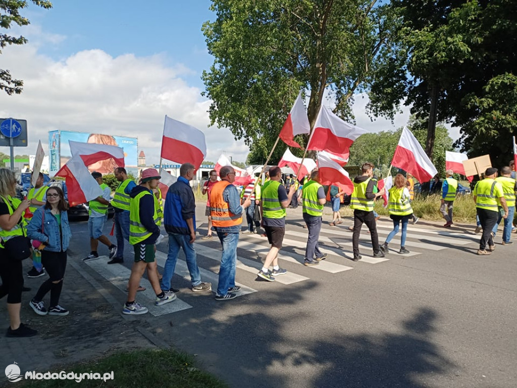 Protest armatorów wędkarskich we Władysławowie 10.07.2021