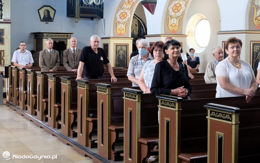 W Człuchowie z inicjatywy Stanisława Jurka odsłonięto tablicę Smoleńską