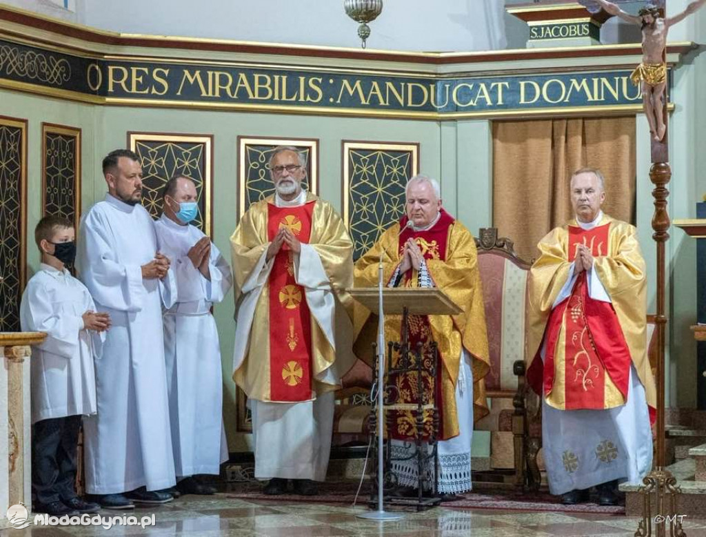 W Człuchowie z inicjatywy Stanisława Jurka odsłonięto tablicę Smoleńską