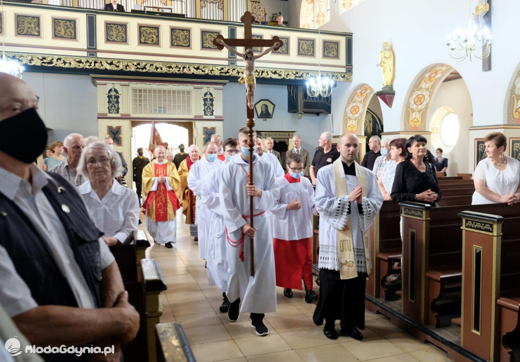 W Człuchowie z inicjatywy Stanisława Jurka odsłonięto tablicę Smoleńską