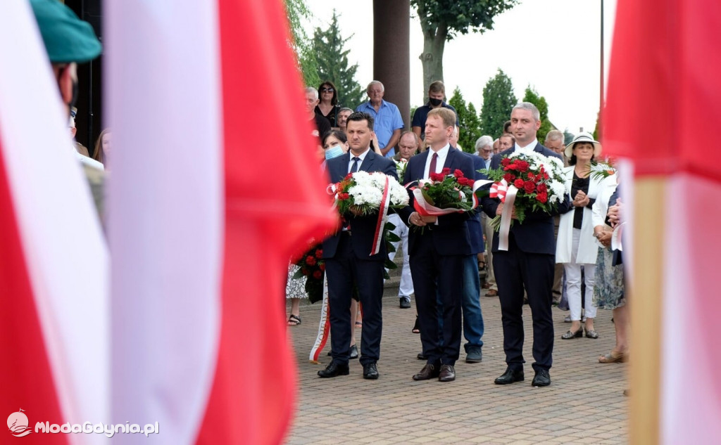 W Człuchowie z inicjatywy Stanisława Jurka odsłonięto tablicę Smoleńską