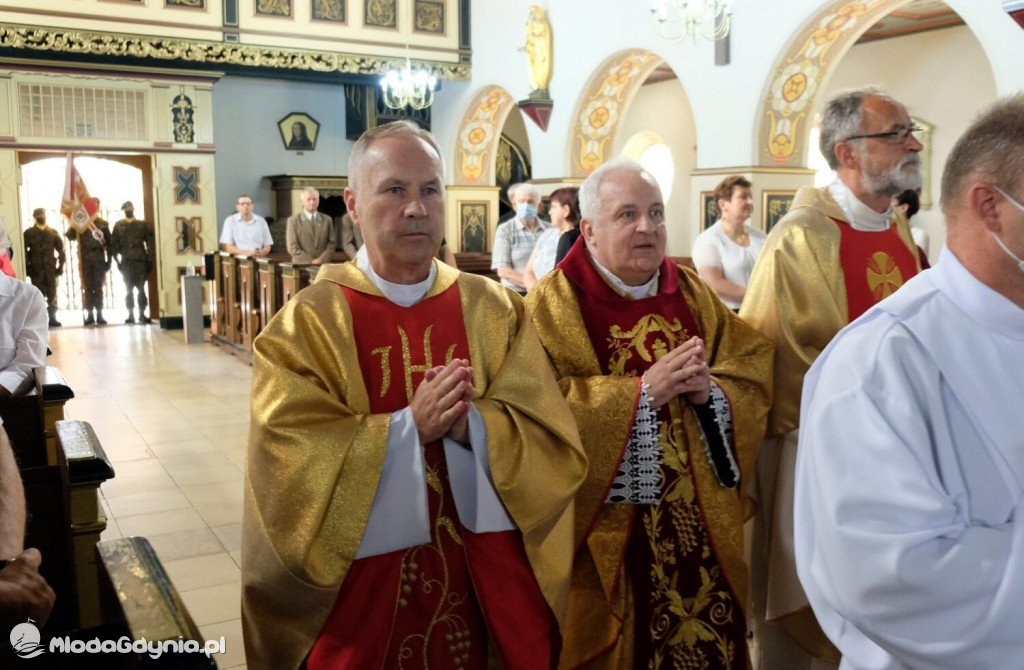 W Człuchowie z inicjatywy Stanisława Jurka odsłonięto tablicę Smoleńską