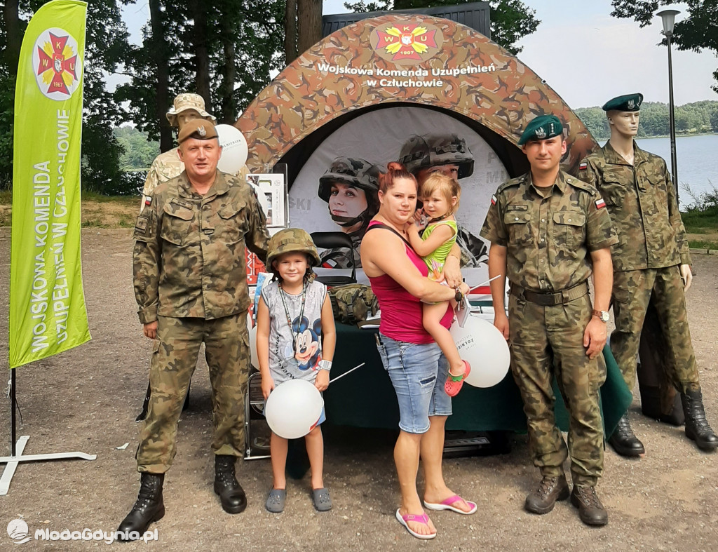 Zachęcali do wstąpienia do Wojska Polskiego