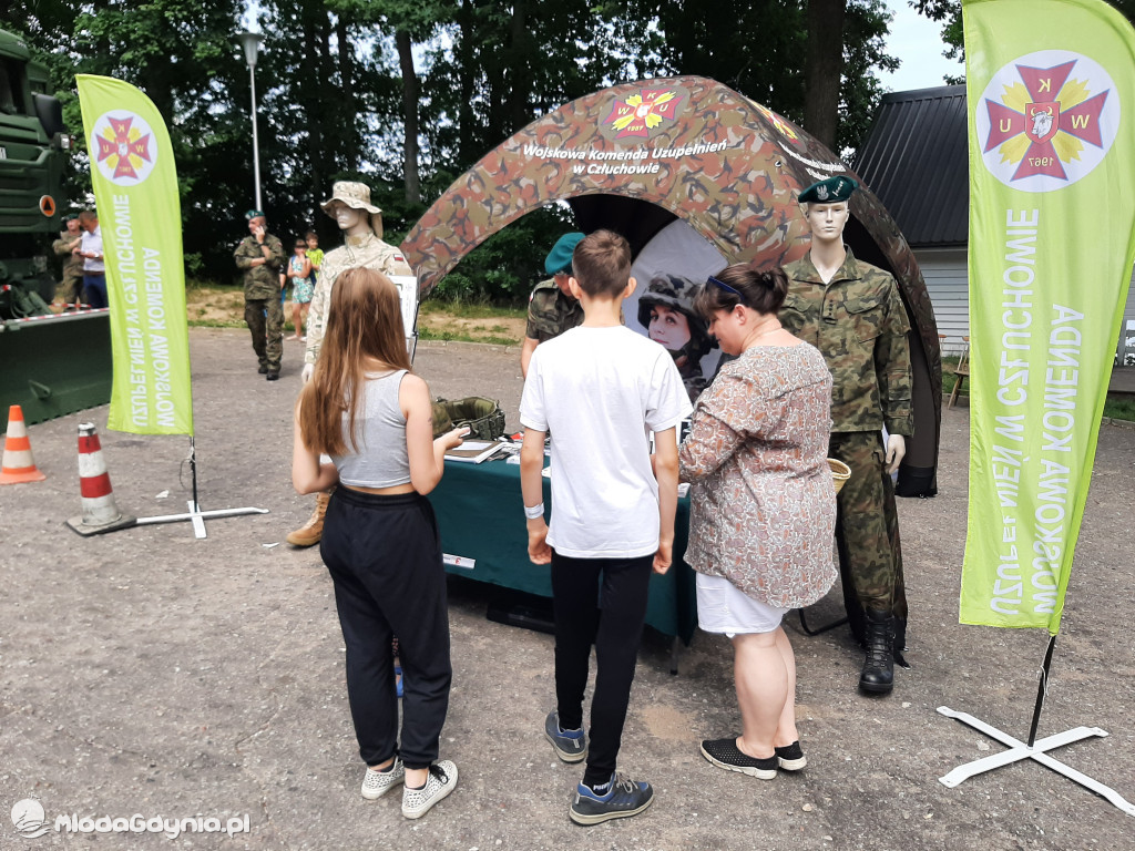 Zachęcali do wstąpienia do Wojska Polskiego