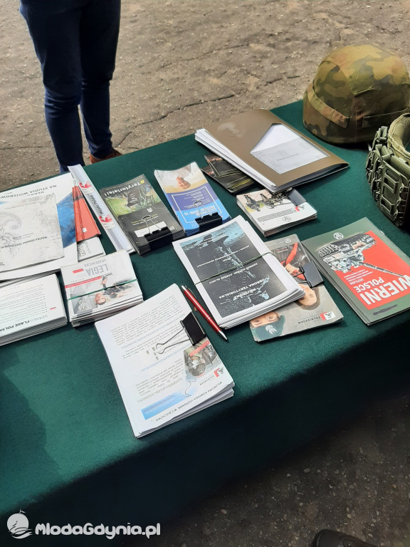 Zachęcali do wstąpienia do Wojska Polskiego