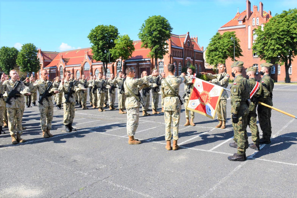 WOT - 59 elewów złożyło przysięgę wojskową