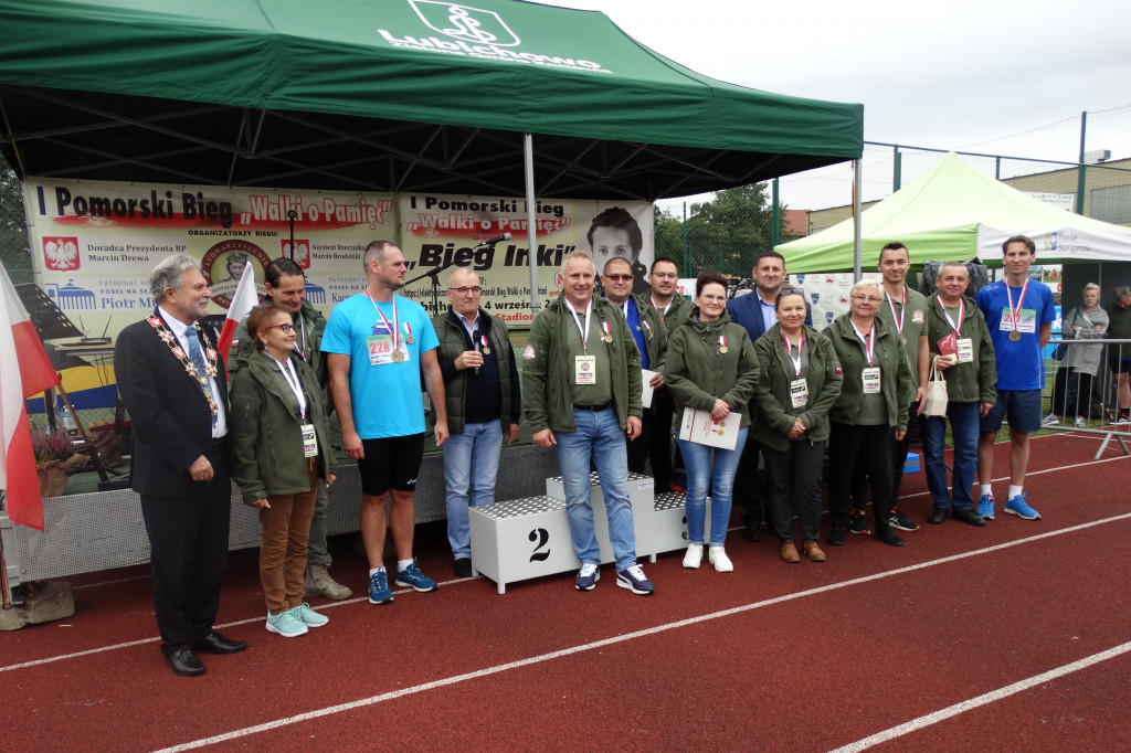 Bieg Inki - Lubichowo 04.09.2021 - wręczenie pucharów