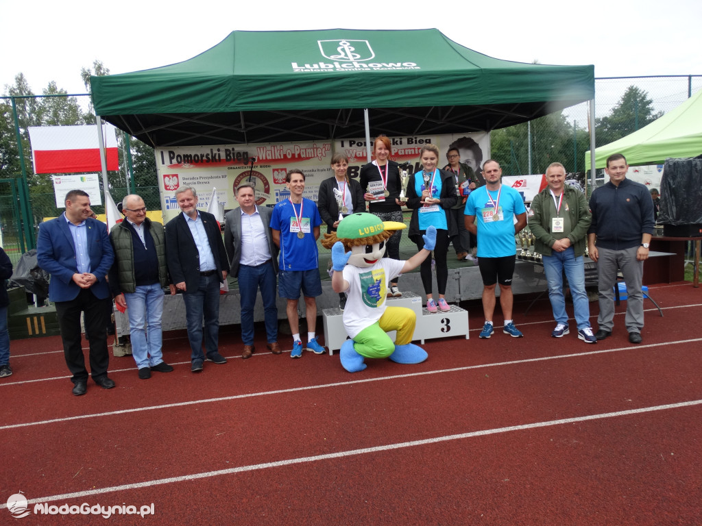 Bieg Inki - Lubichowo 04.09.2021 - wręczenie pucharów
