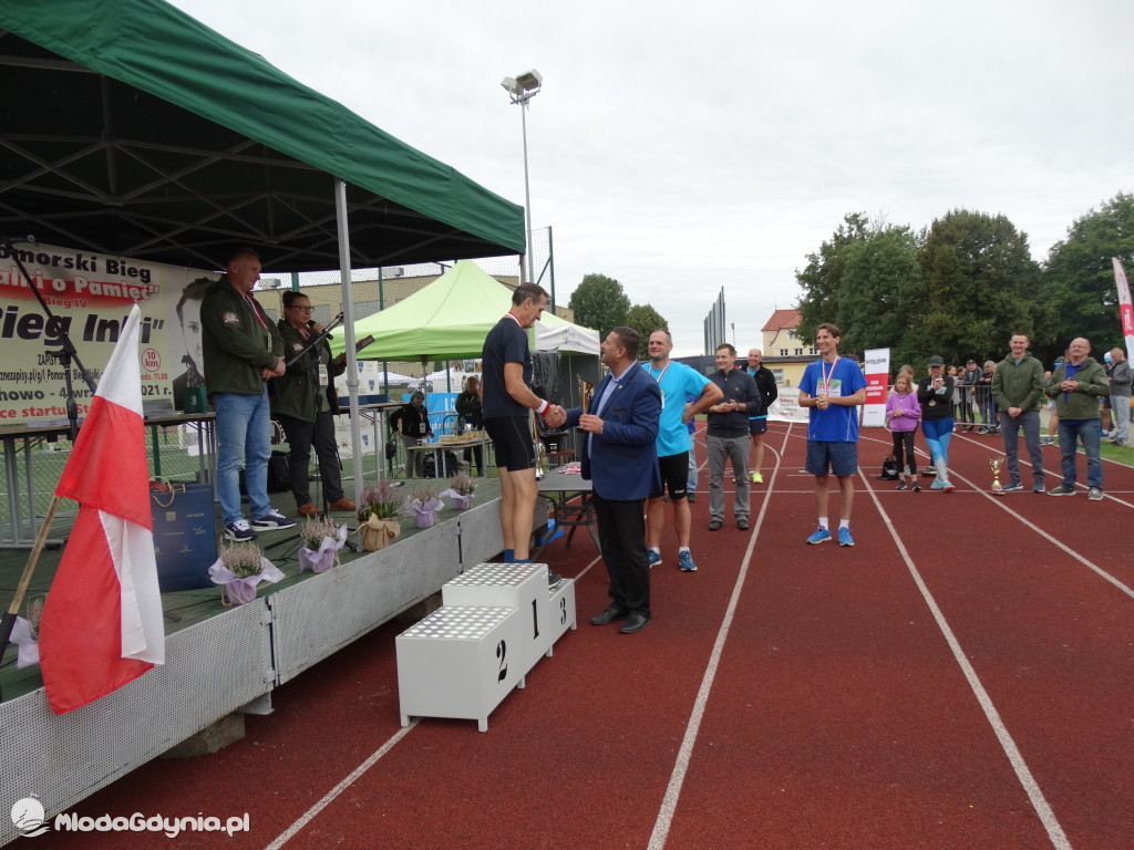Bieg Inki - Lubichowo 04.09.2021 - wręczenie pucharów