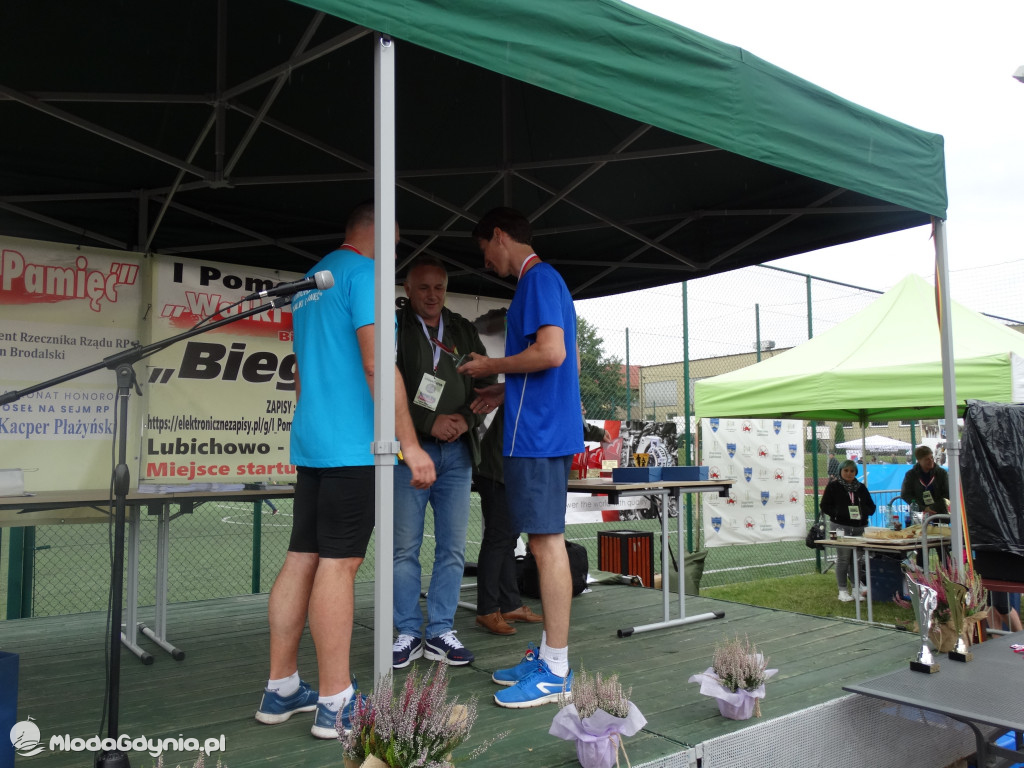 Bieg Inki - Lubichowo 04.09.2021 - wręczenie pucharów