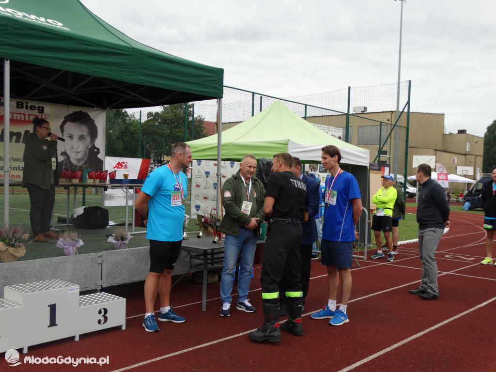 Bieg Inki - Lubichowo 04.09.2021 - wręczenie pucharów