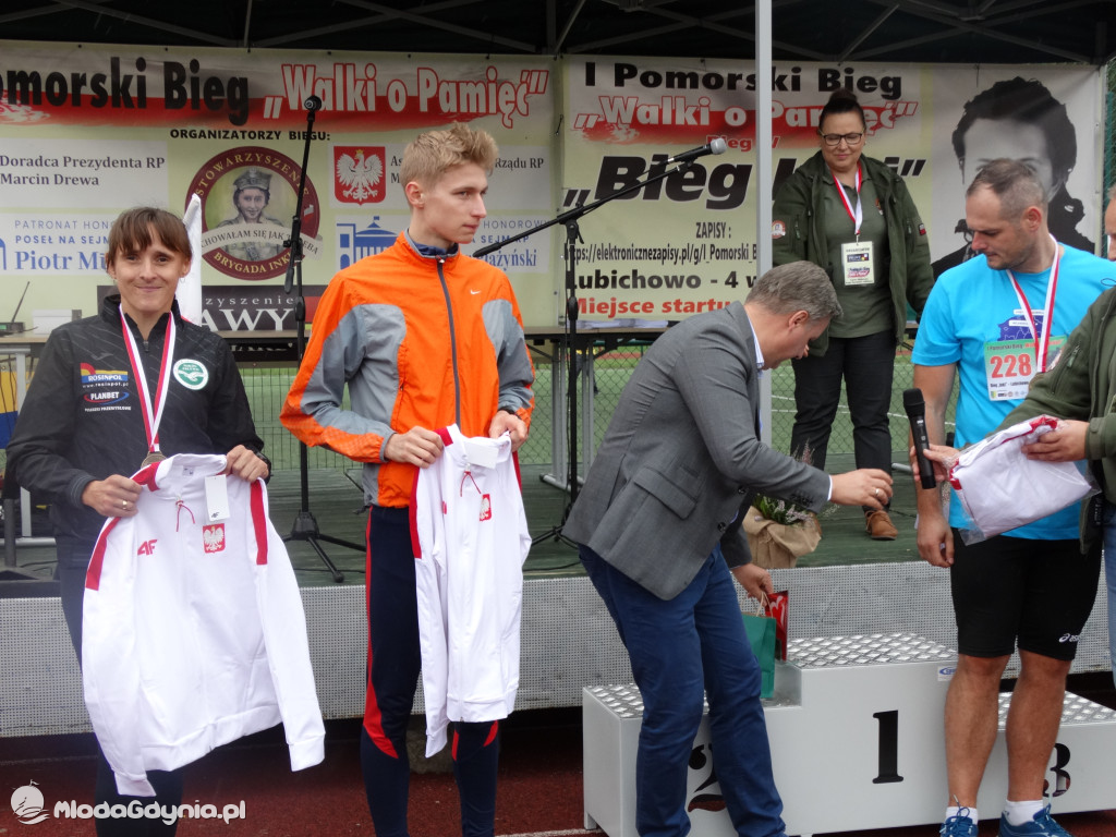 Bieg Inki - Lubichowo 04.09.2021 - wręczenie pucharów