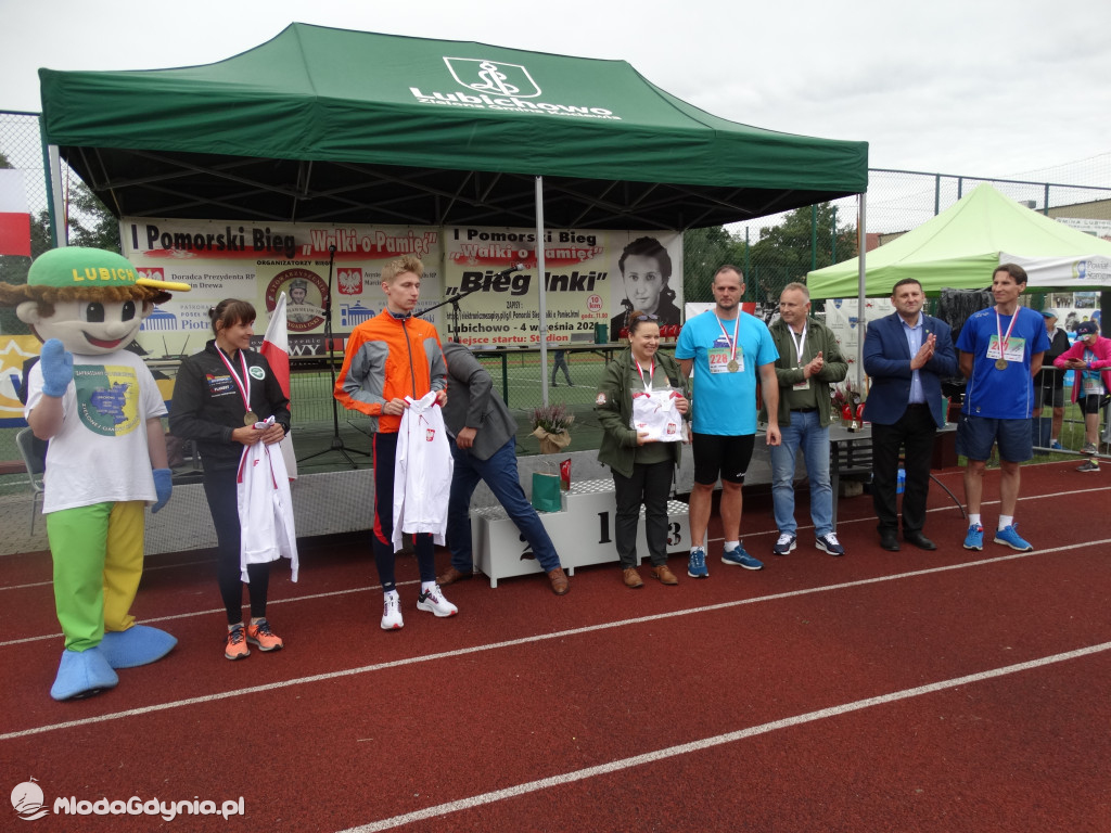 Bieg Inki - Lubichowo 04.09.2021 - wręczenie pucharów