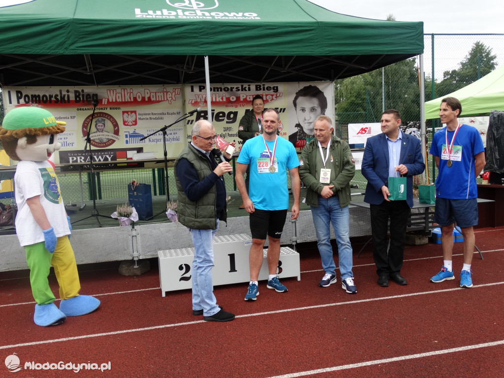 Bieg Inki - Lubichowo 04.09.2021 - wręczenie pucharów