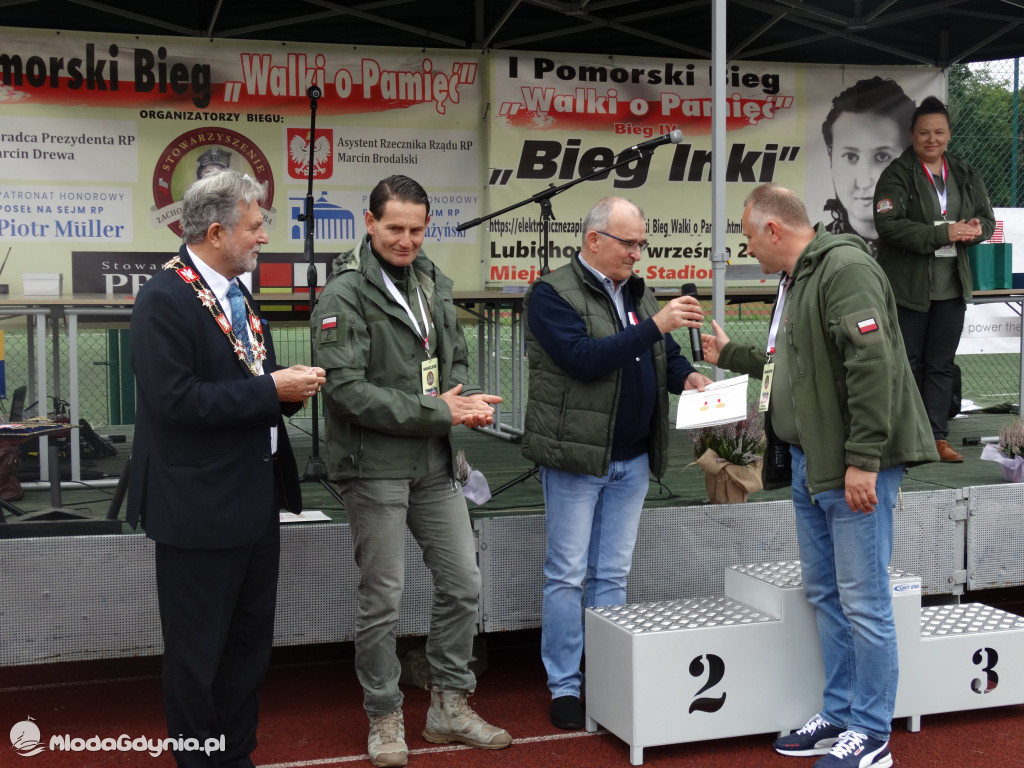 Bieg Inki - Lubichowo 04.09.2021 - wręczenie pucharów