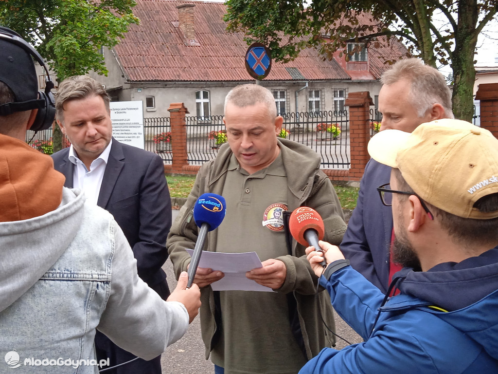 Konferencja prasowa  ws podpalenia w Barkowie - Czarne 18.09.2021