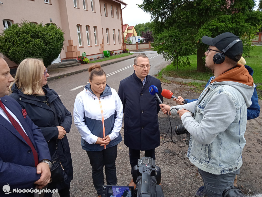 Konferencja prasowa  ws podpalenia w Barkowie - Czarne 18.09.2021