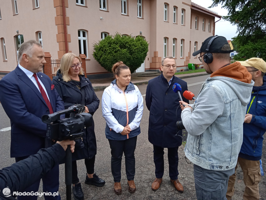 Konferencja prasowa  ws podpalenia w Barkowie - Czarne 18.09.2021
