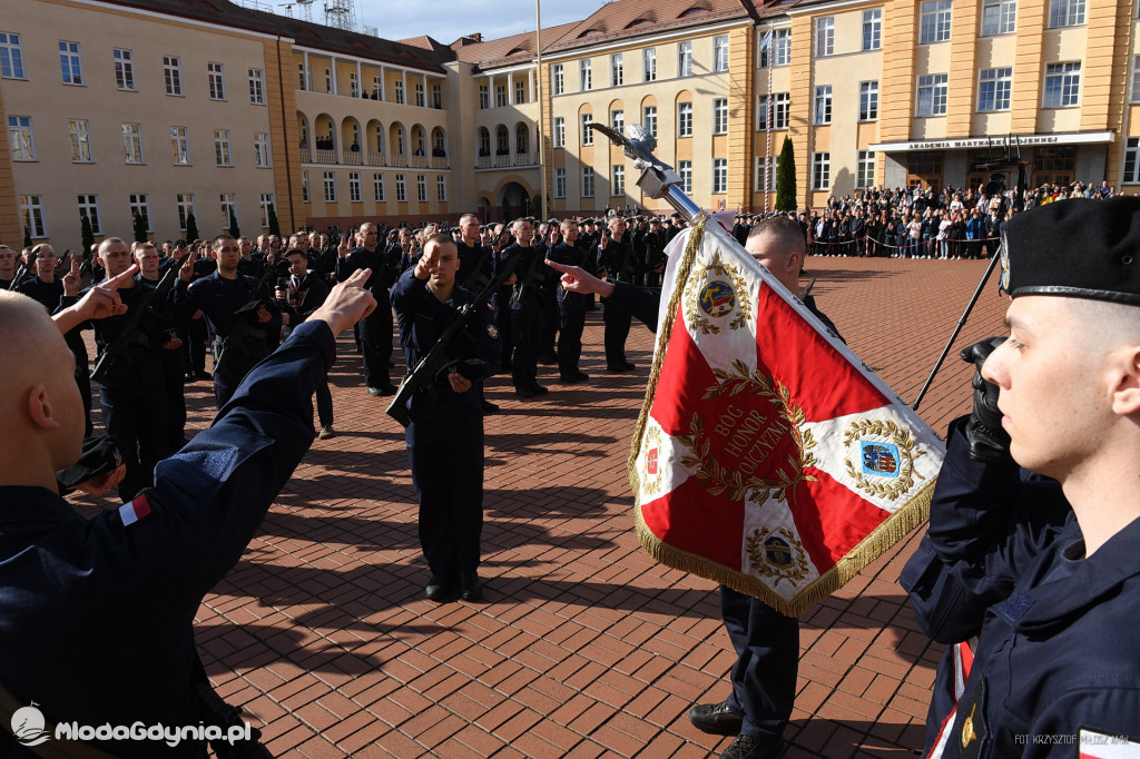 Nowi podchorążowie Akademii Marynarki Wojennej 2021