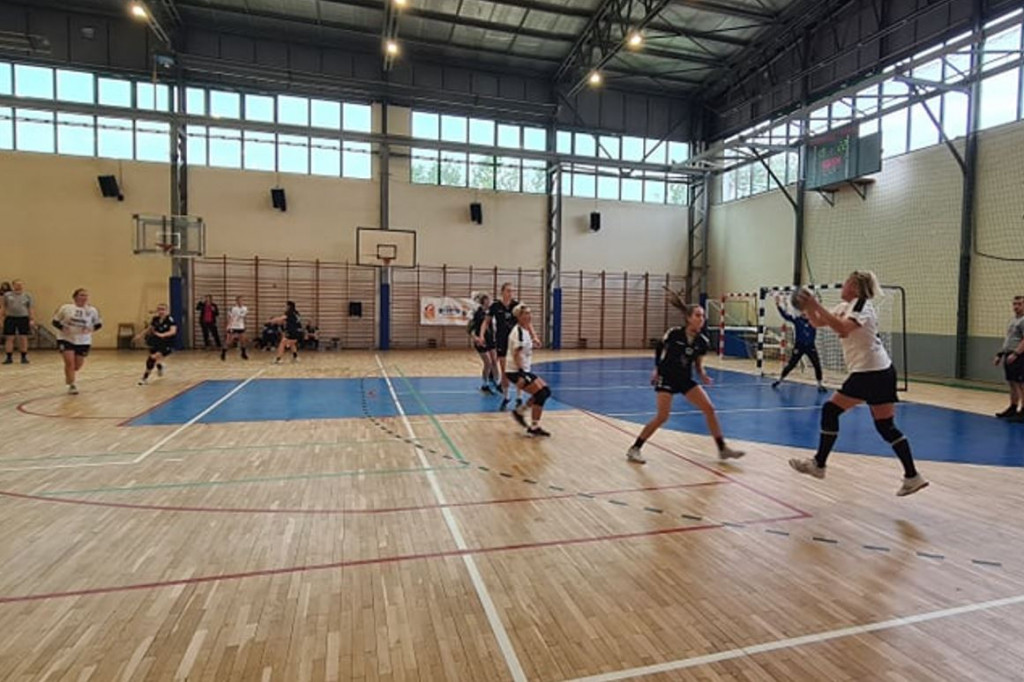 AZS Politechnika Koszalin - KS ISKRA AMW GDYNIA 20:24
