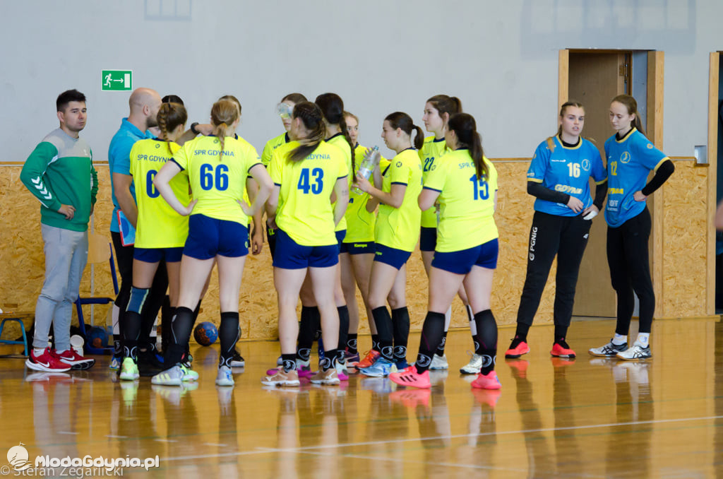 KS  Kościerzyna - SPR Arka Gdynia 25:19 (9:10)