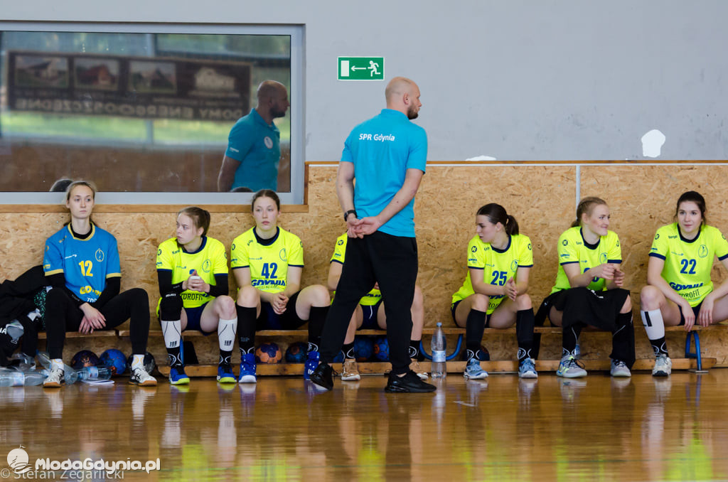 KS  Kościerzyna - SPR Arka Gdynia 25:19 (9:10)