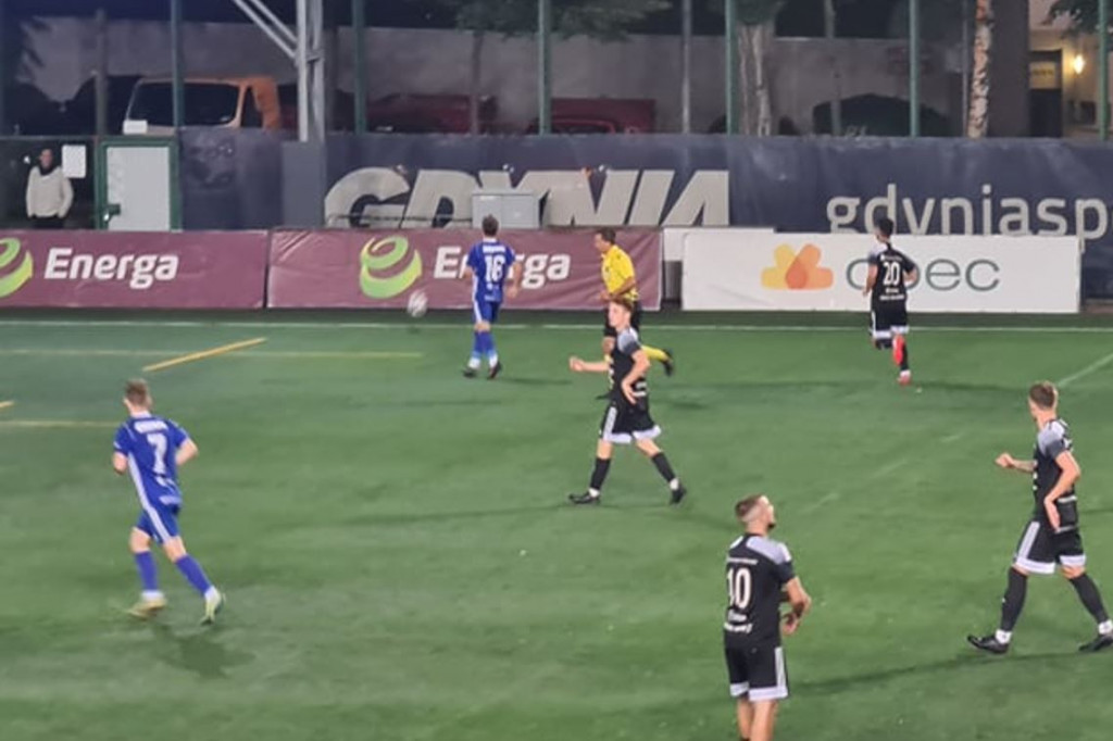 Bałtyk Gdynia - KP Starogard 0:2