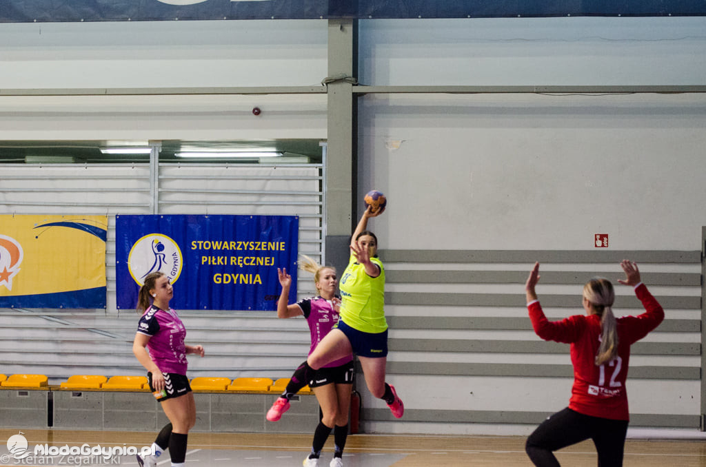 SPR Arka Gdynia - Jutrzenka Płock 28:21 (17:13)