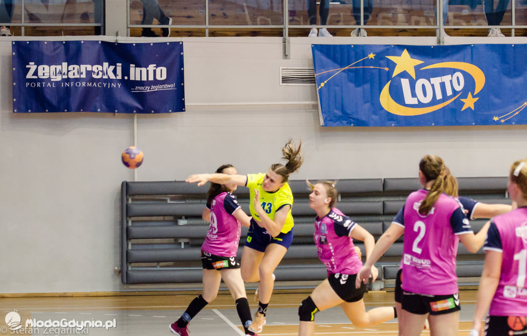 SPR Arka Gdynia - Jutrzenka Płock 28:21 (17:13)