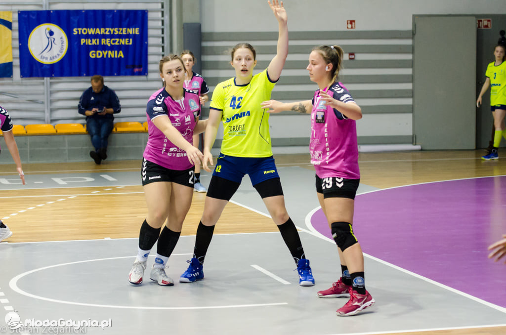 SPR Arka Gdynia - Jutrzenka Płock 28:21 (17:13)
