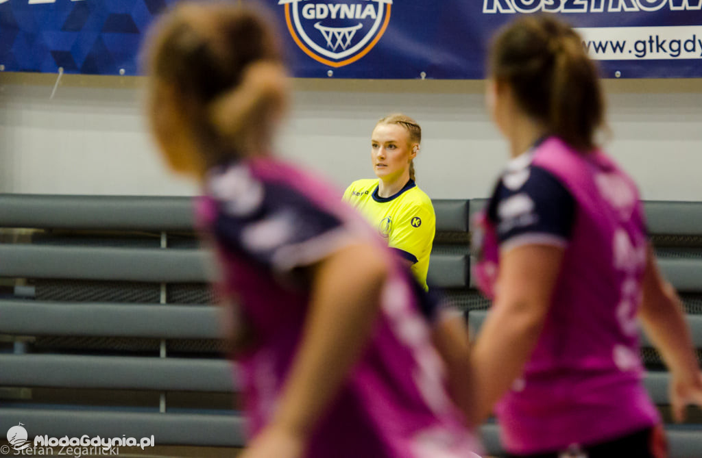 SPR Arka Gdynia - Jutrzenka Płock 28:21 (17:13)