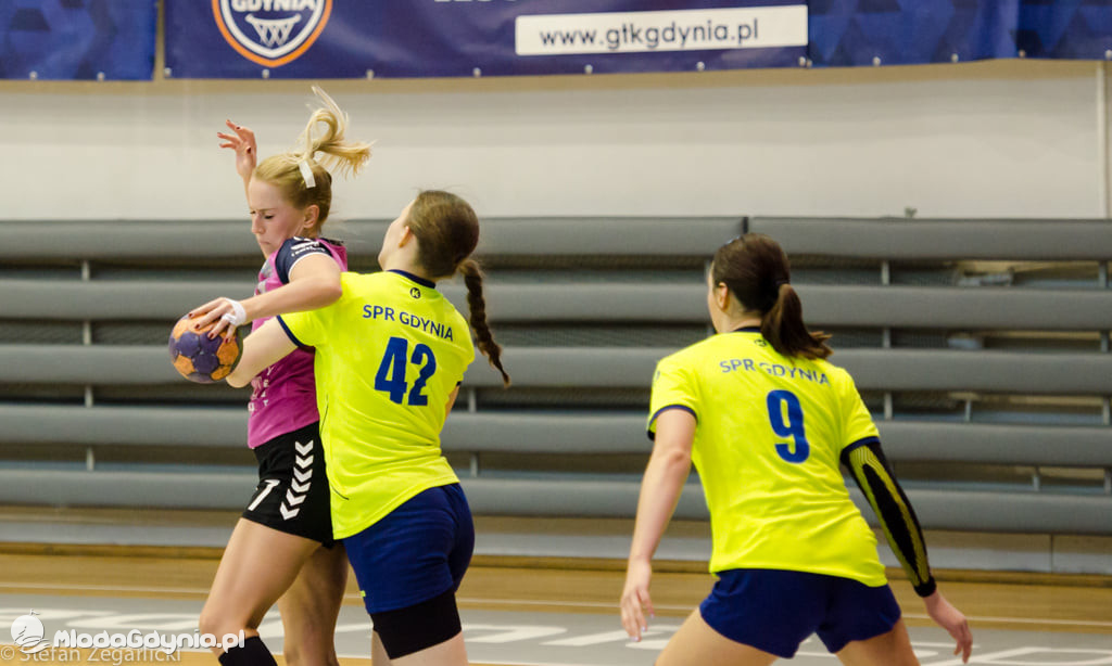 SPR Arka Gdynia - Jutrzenka Płock 28:21 (17:13)