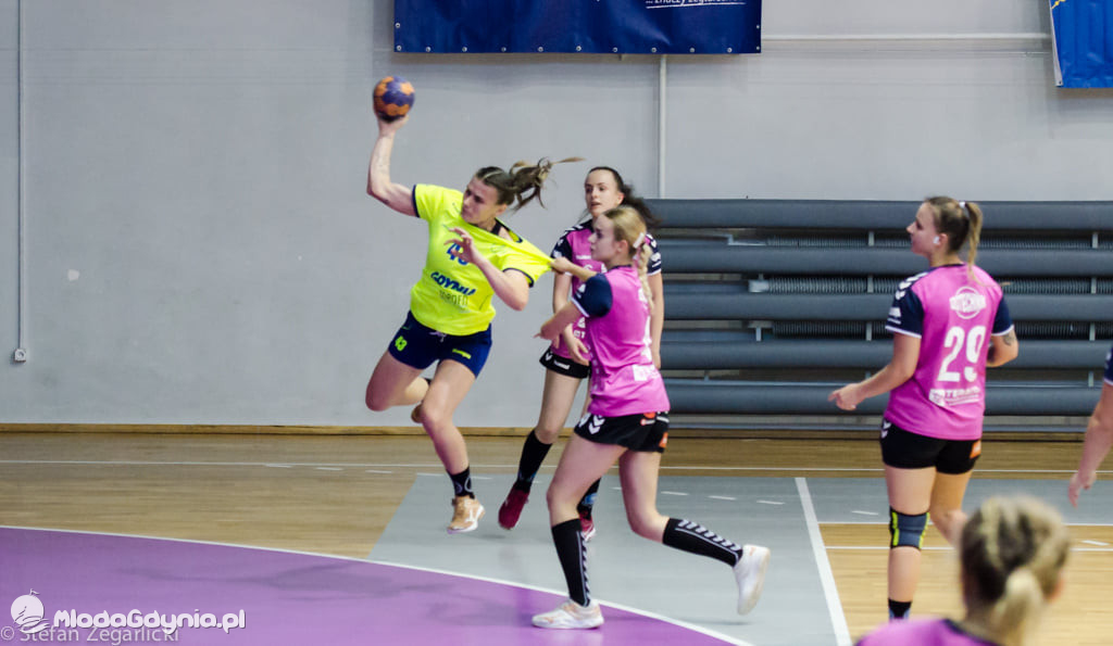 SPR Arka Gdynia - Jutrzenka Płock 28:21 (17:13)