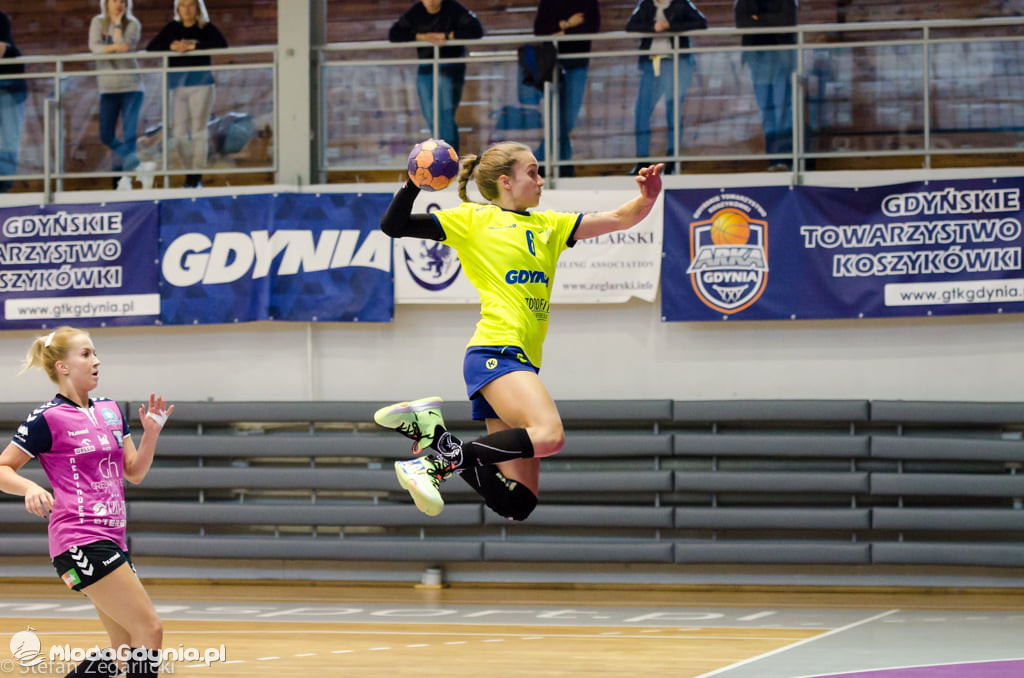 SPR Arka Gdynia - Jutrzenka Płock 28:21 (17:13)