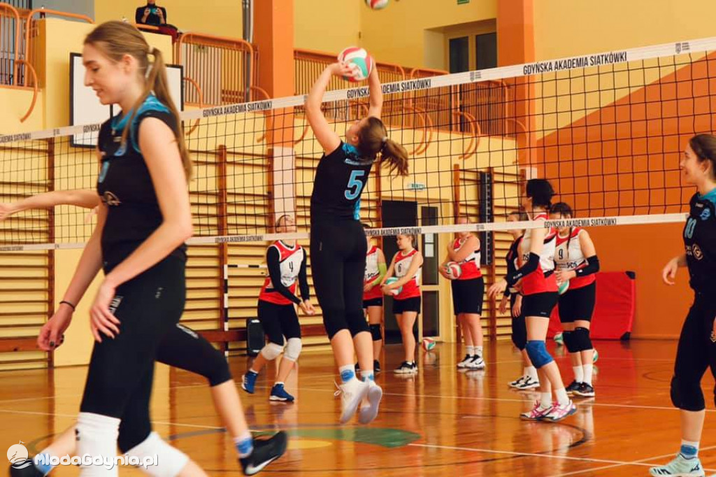 Gdyńska Akademia Siatkówki - Liga Juniorek PWZPS 2021 wystartowała