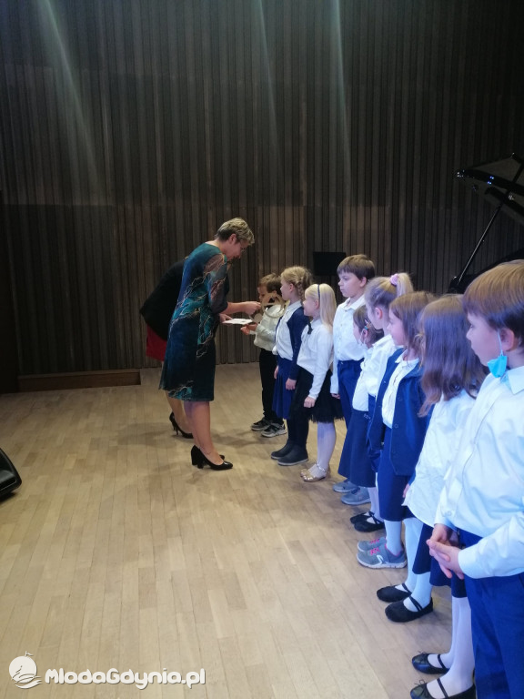 Szkoła Muzyczna -  zaślubione pierwszaki z I A i I B cyklu 6-letniego