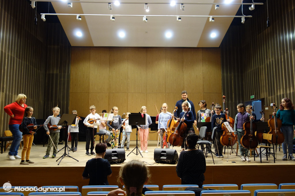 Szkoła Muzyczna -  warsztaty przygotowujące do Azjatyckiego Koncertu Sekcyjnego