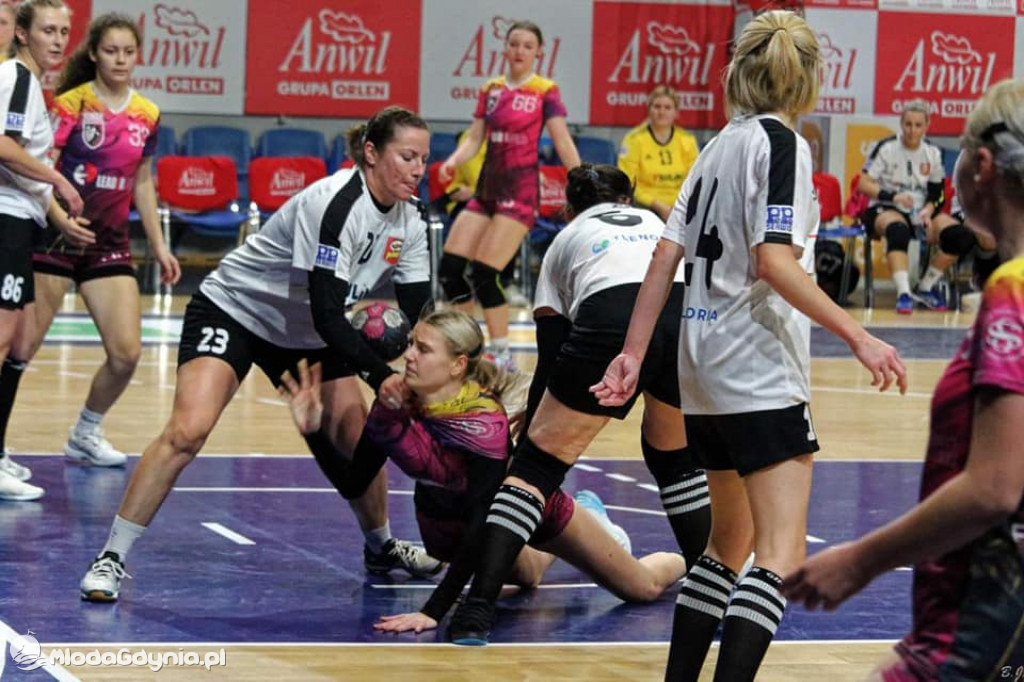 KS Iskra AMW Gdynia - Junak Włocławek 33:21