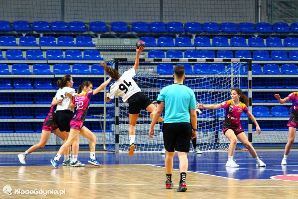 KS Iskra AMW Gdynia - Junak Włocławek 33:21