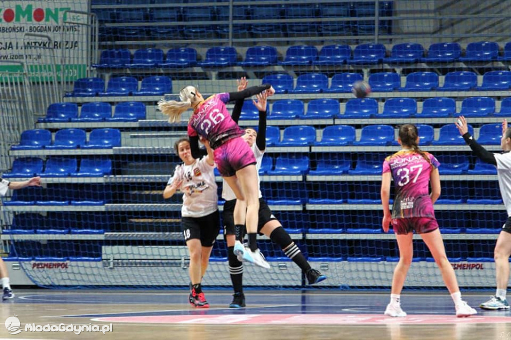 KS Iskra AMW Gdynia - Junak Włocławek 33:21