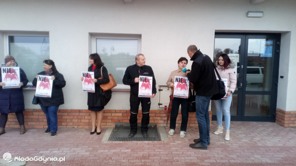 Żukowo - protest mieszkańców 26.10.2021