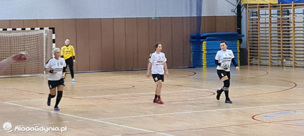 Iskra AMW GDYNIA - Słupia Słupsk 27:28
