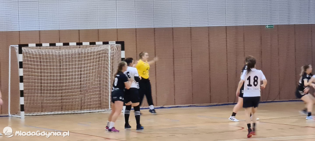 Iskra AMW GDYNIA - Słupia Słupsk 27:28