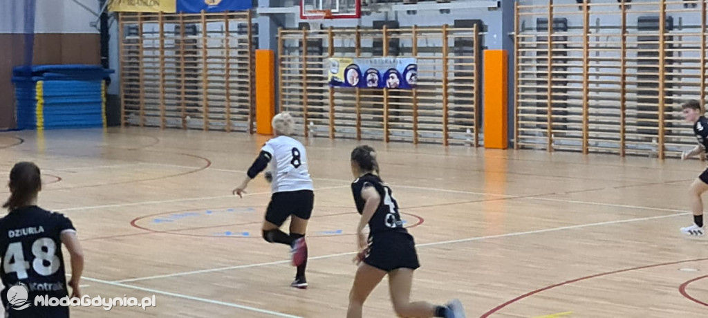 Iskra AMW GDYNIA - Słupia Słupsk 27:28
