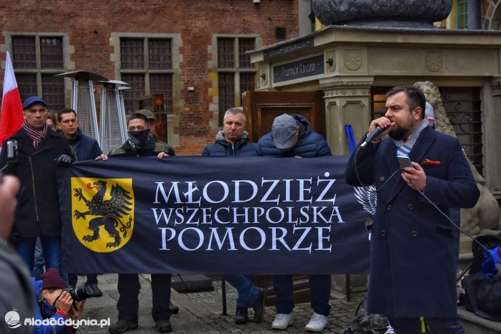 Dwie demonstracje