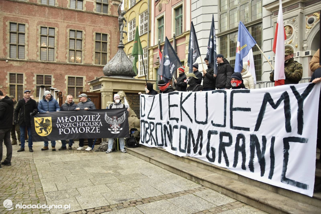 Dwie demonstracje