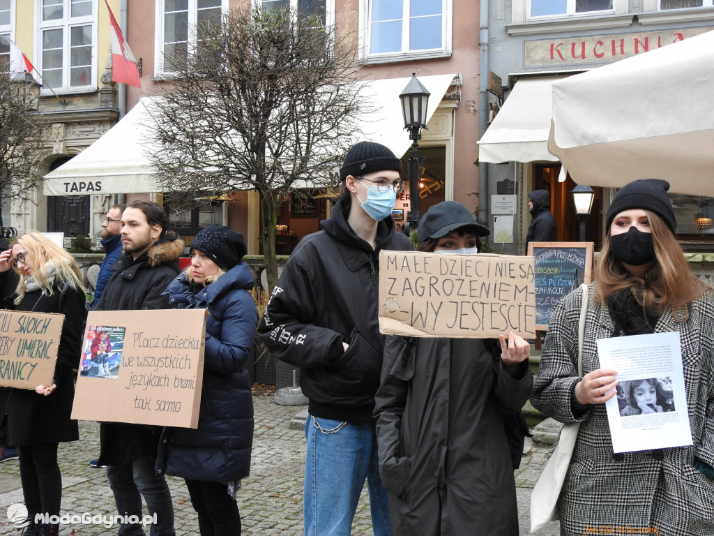 Dwie demonstracje