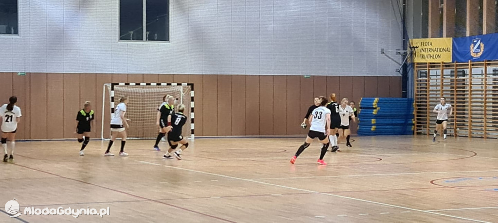Iskra AMW GDYNIA- Uniwersytet Gdański - 31:40